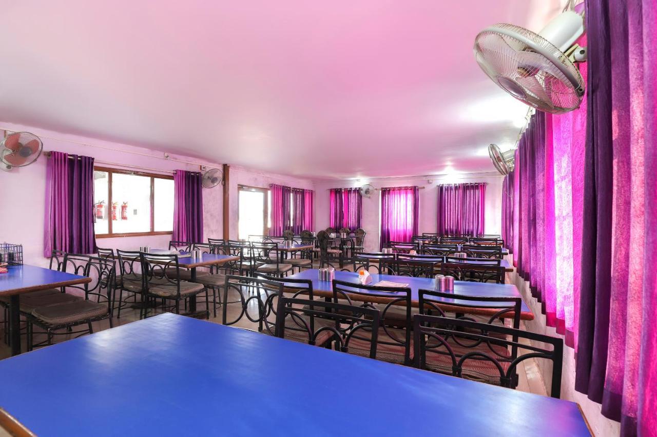 SPOT ON 66822 Hotel Shyam Inn Hālol Exterior foto