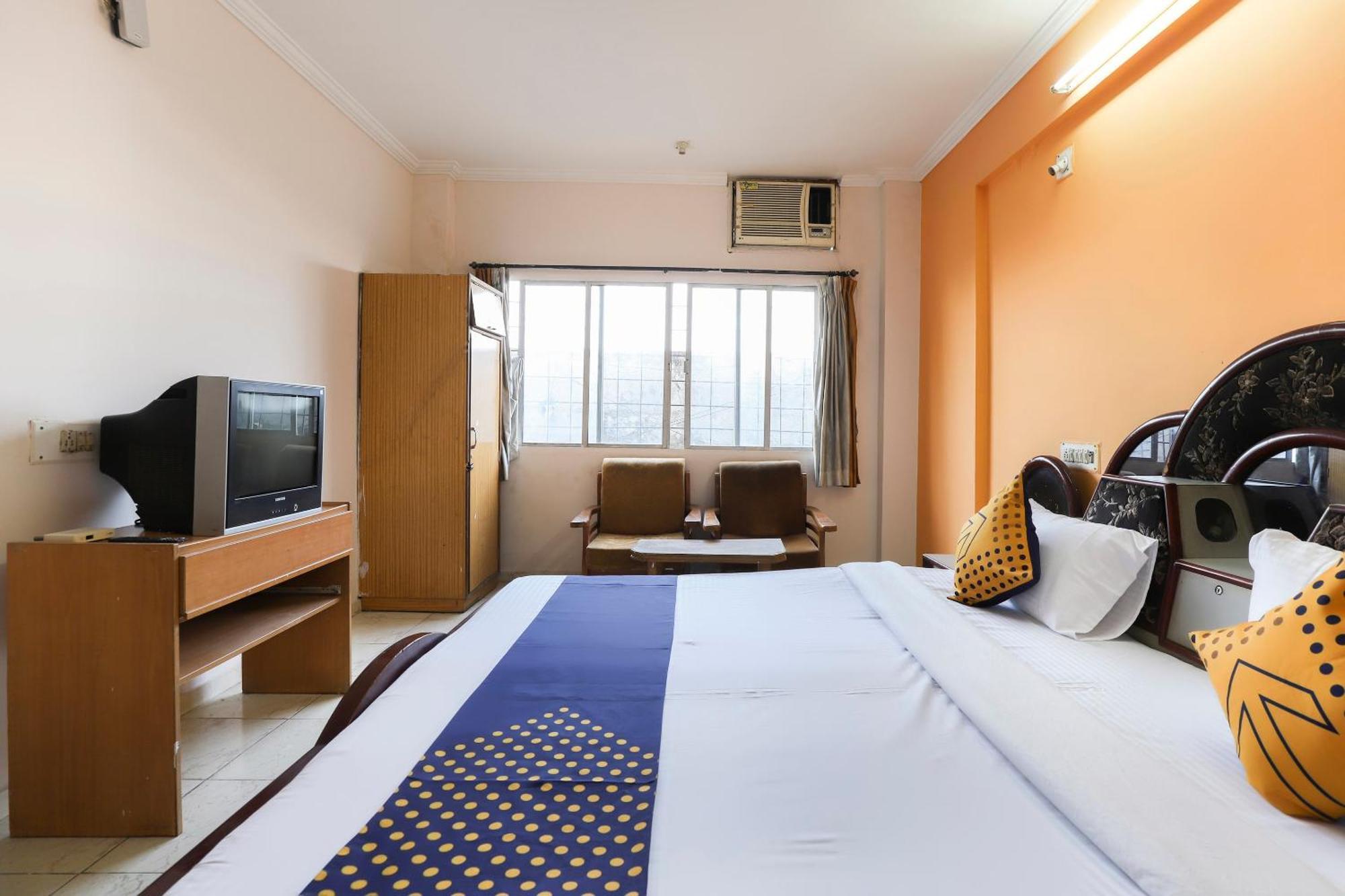 SPOT ON 66822 Hotel Shyam Inn Hālol Exterior foto