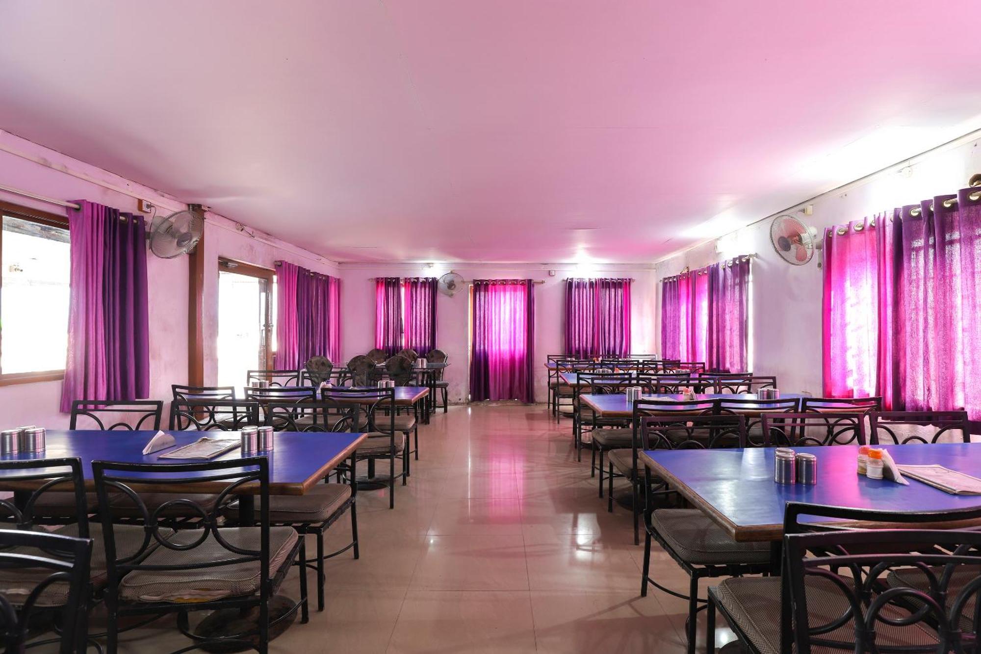 SPOT ON 66822 Hotel Shyam Inn Hālol Exterior foto